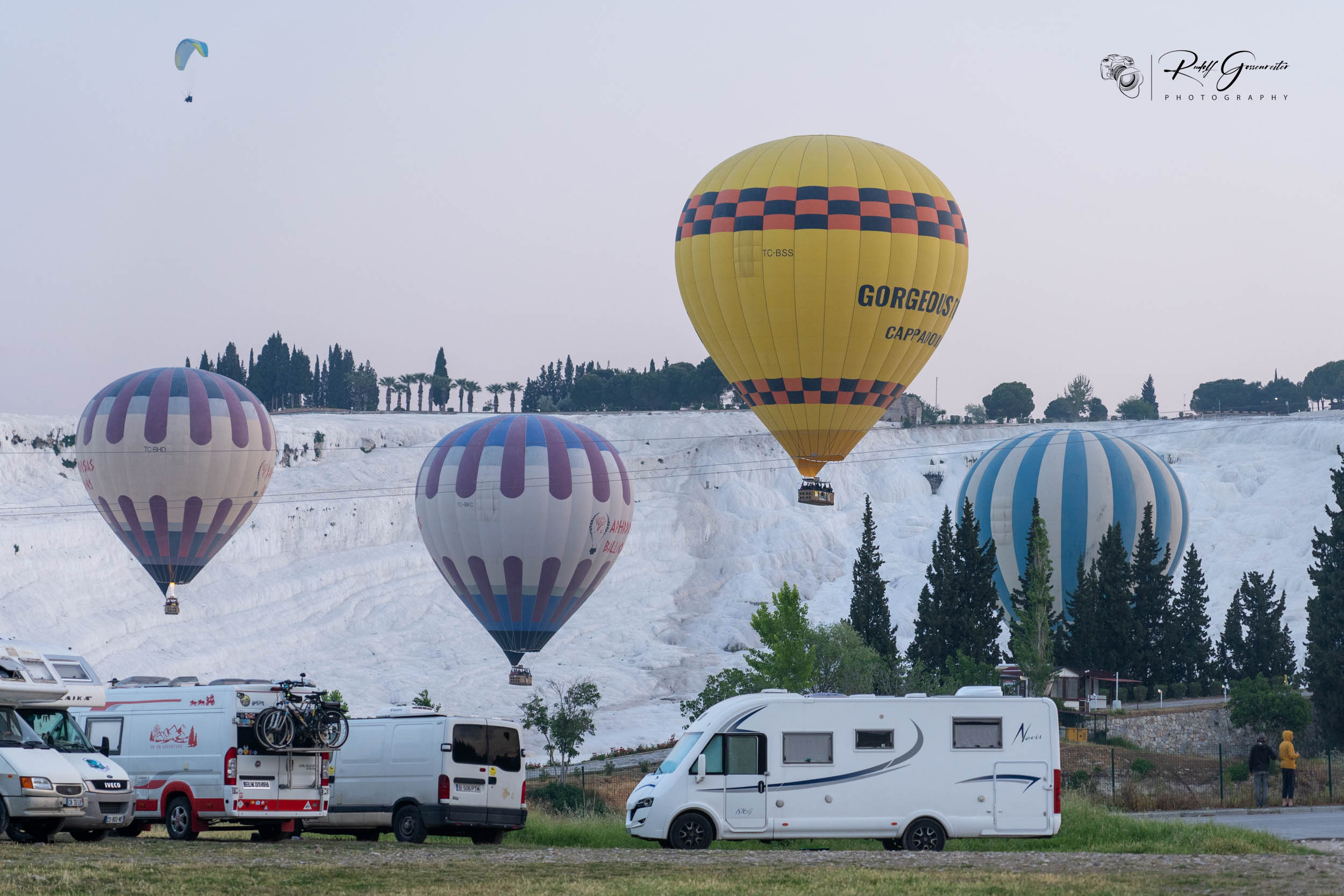 Ballons über Pamukkale