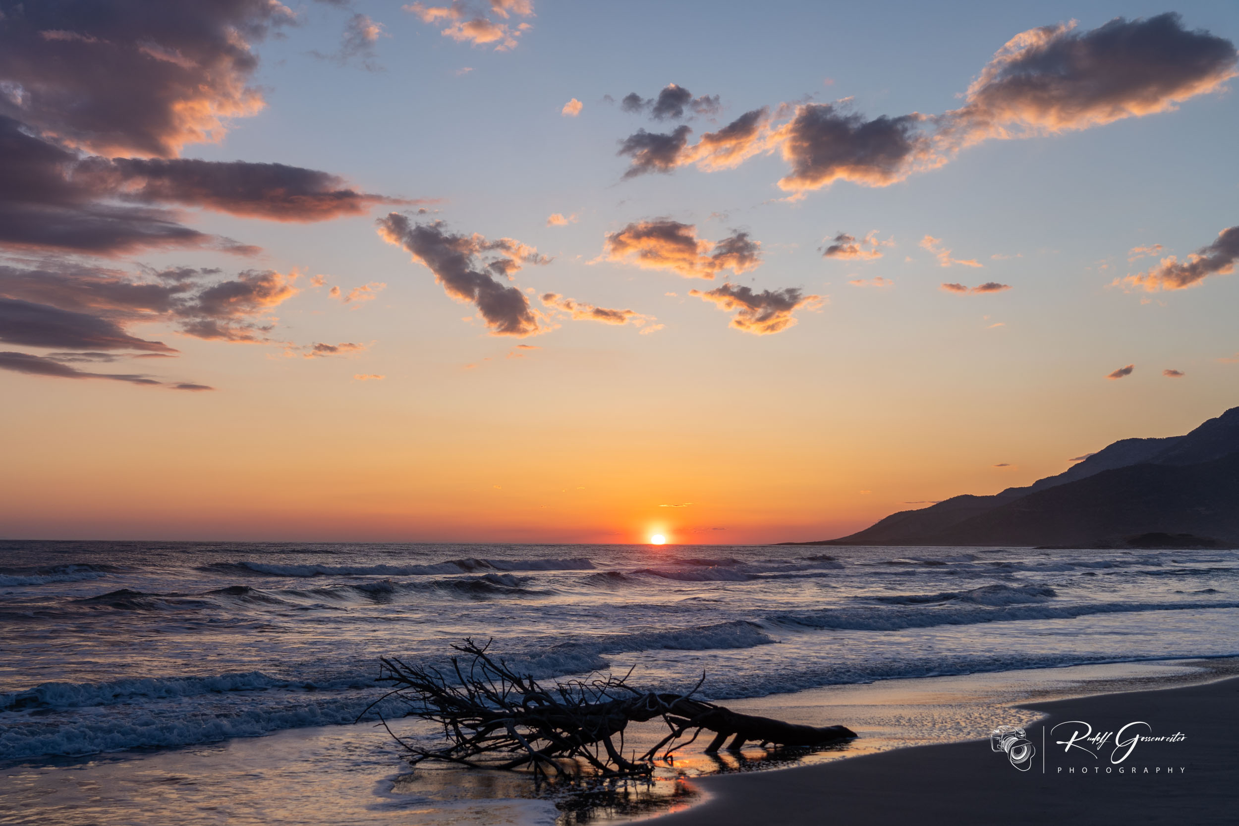 Sonnenuntergang am Kumluova Beach